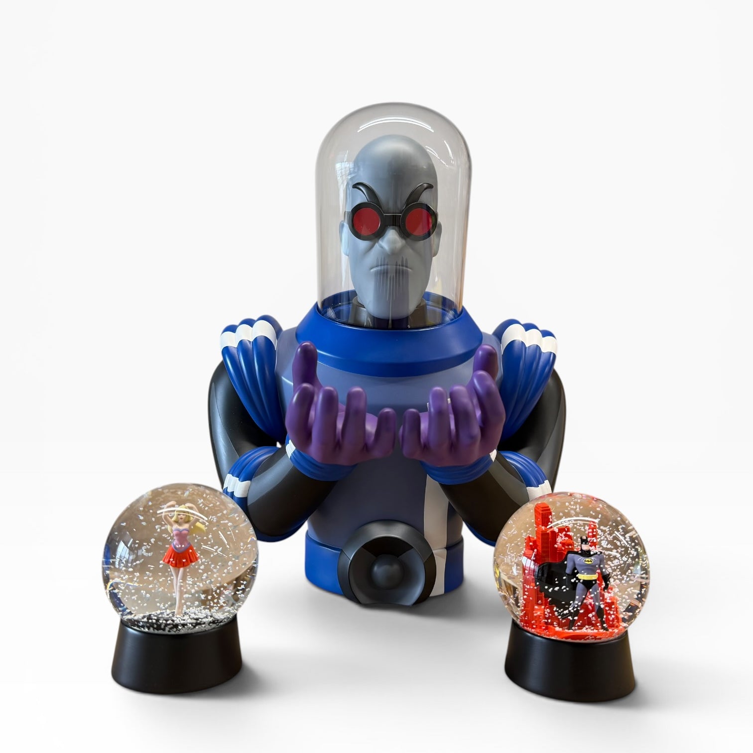 Raid71 "Mr Freeze: Heart of Ice" Statue, Snow Globe & Print Bundle