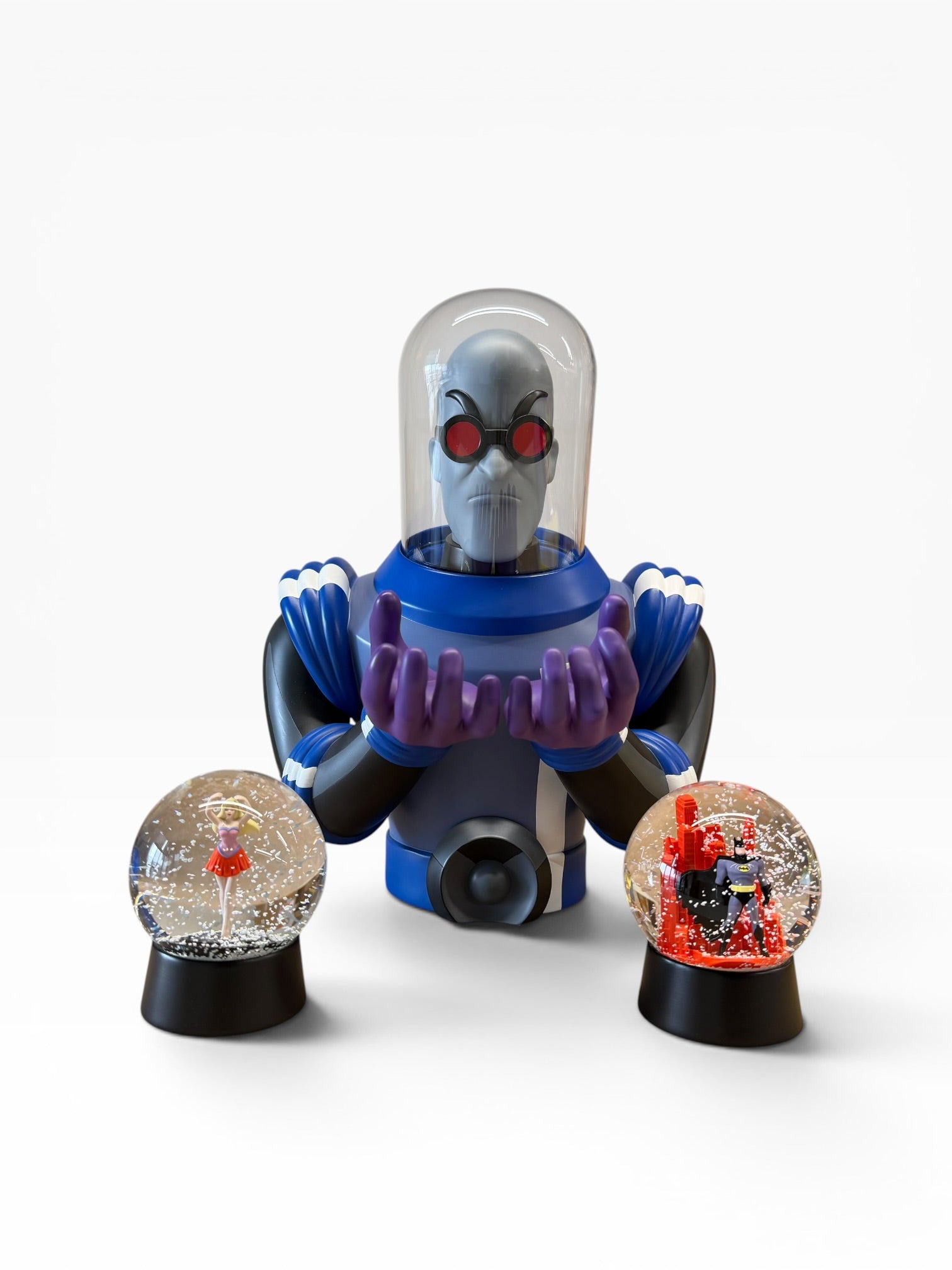 Raid71 "Mr Freeze: Heart of Ice" Statue, Snow Globe & Print Bundle