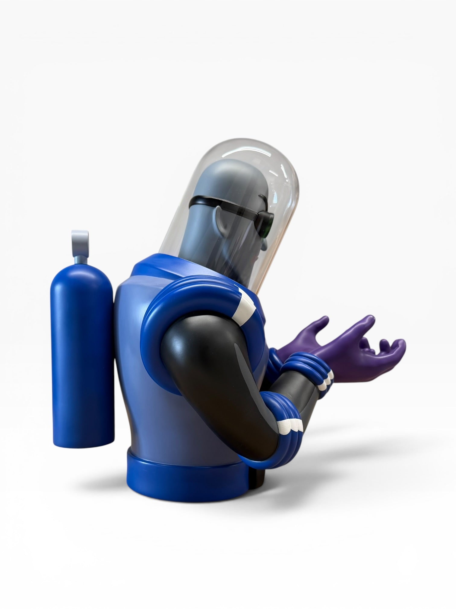 Raid71 "Mr Freeze: Heart of Ice" Statue, Snow Globe & Print Bundle