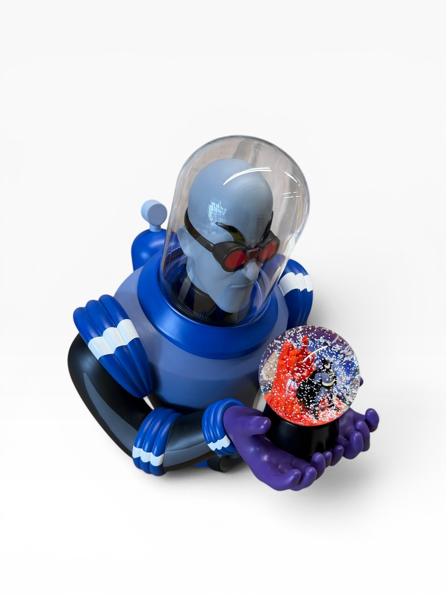 Raid71 "Mr Freeze: Heart of Ice" Statue, Snow Globe & Print Bundle