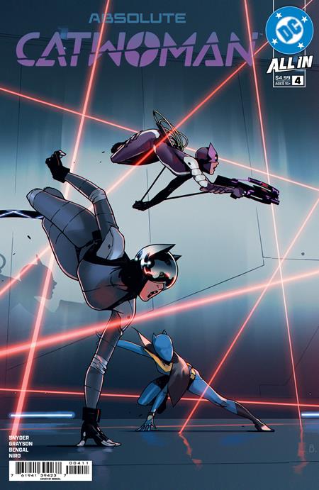 Absolute Catwoman #4 Main