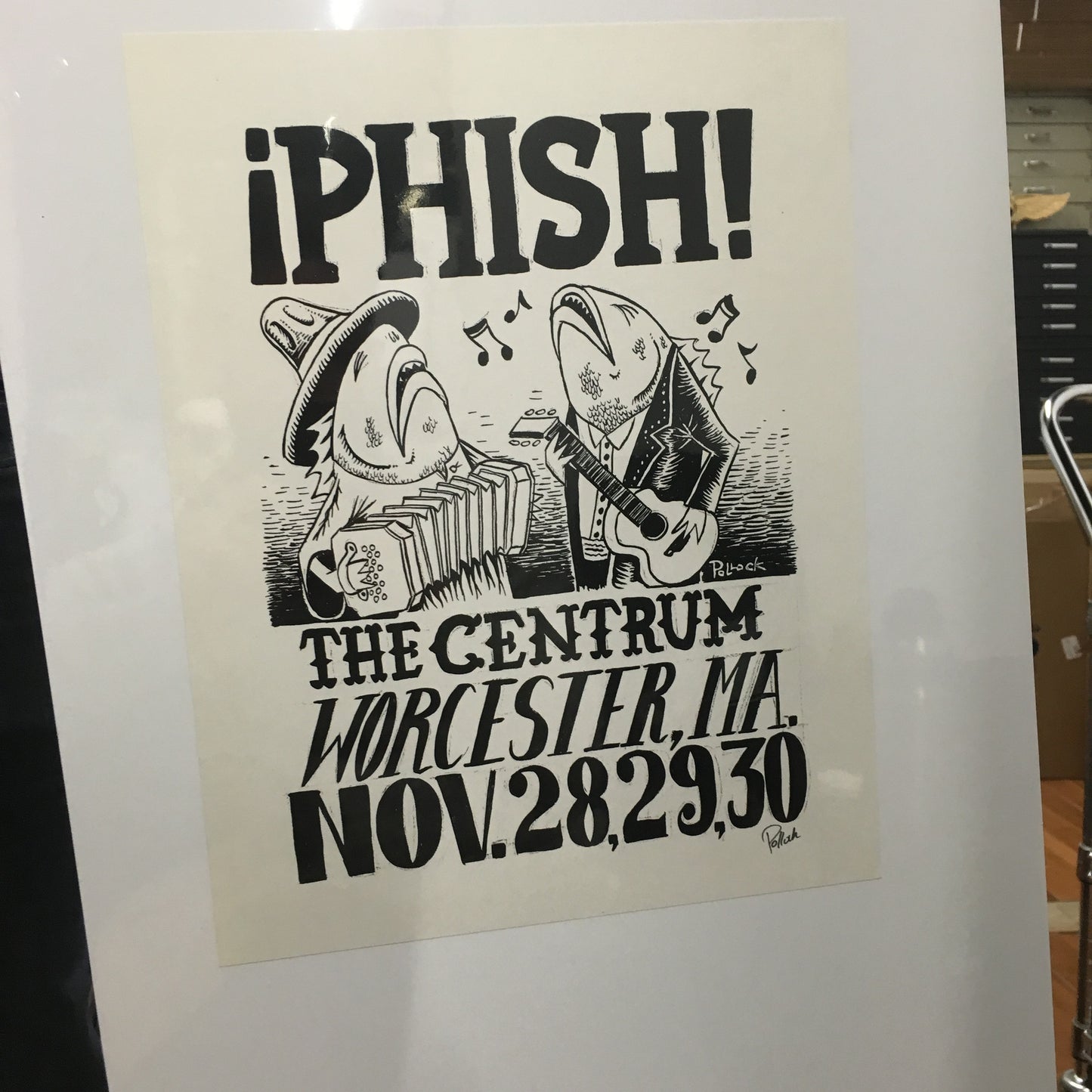 Phish Centrum Thanksgiving '93 Singing Accordian & Guitar Fish Shirt - C
